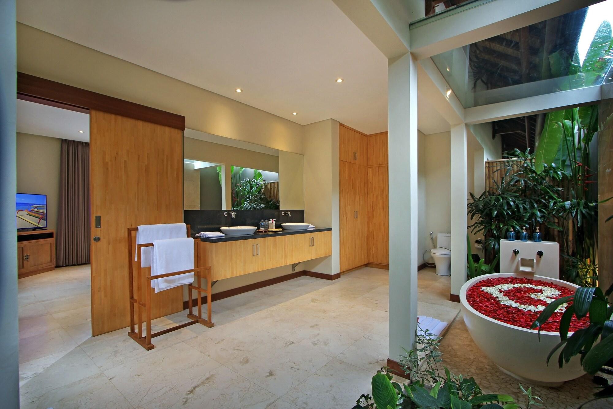 Desa Di Bali Villas Kerobokan  Exterior photo